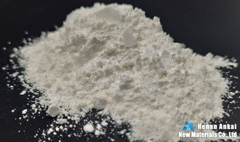 從礦山到屏幕：鈉長(zhǎng)石如何悄然撐起萬(wàn)億級(jí)玻璃陶瓷產(chǎn)業(yè)？